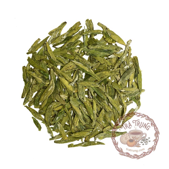 Cánh trà long tỉnh minh tiền đầu xuân xanh mướt dẹt thẳng