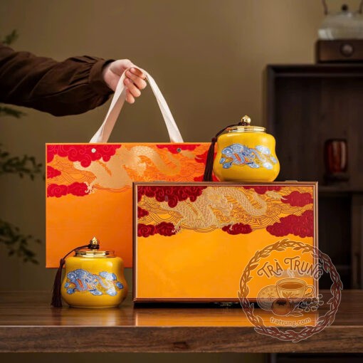 Nước hồng trà chính sơn tiểu chủng màu hổ phách sáng trong